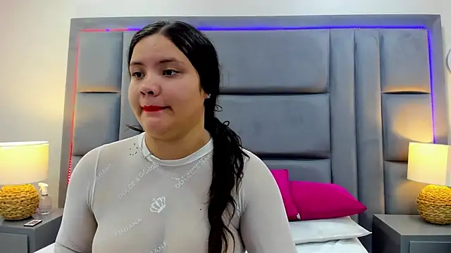 NahiaMonet online show from 11/13/25, 11:42