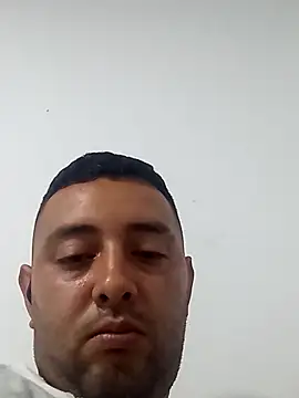 angelitocalientico online show from 10/06/25, 02:47