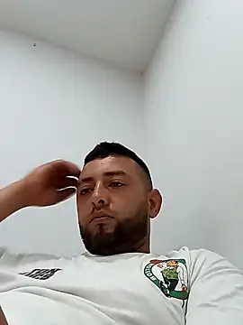 angelitocalientico online show from 04/15/26, 01:40