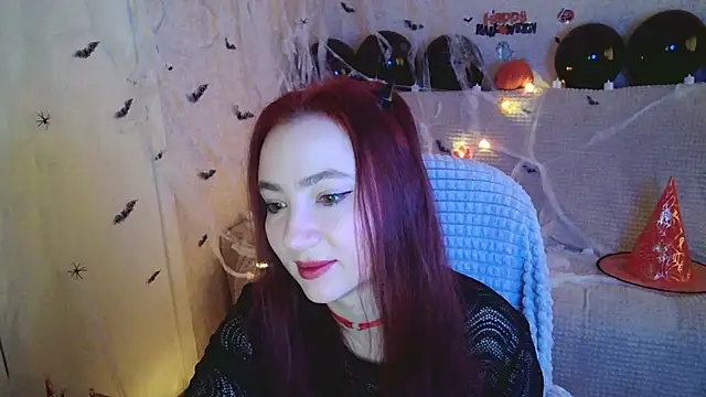 Snapshot of Micky_Wood chatting on 10/31/25, 09:43 Micky Wood online show from 10/31/25, 09:43