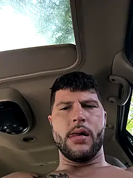 Snapshot of silversage92 chatting on 09/18/25, 04:09 silversage92 online show from 09/18/25, 04:09