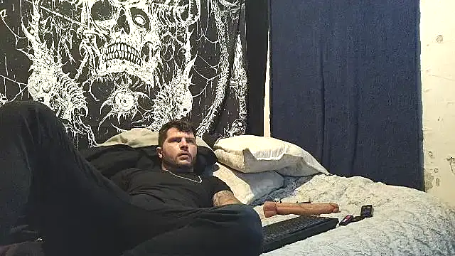 Snapshot of silversage92 chatting on 09/30/25, 05:07 silversage92 online show from 09/30/25, 05:07