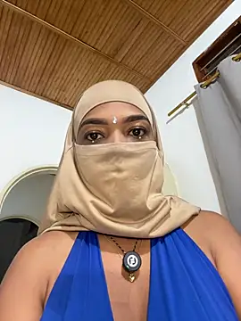 Snapshot of Yuli_arabic chatting on 05/19/26, 08:15 Yuli arabic online show from 05/19/26, 08:15