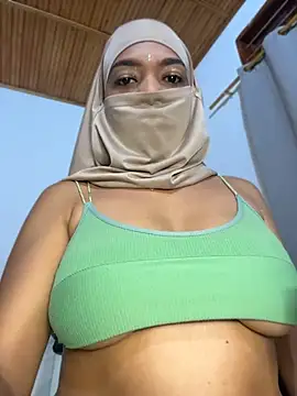 Snapshot of Yuli_arabic chatting on 05/29/26, 07:12 Yuli arabic online show from 05/29/26, 07:12