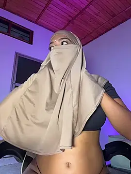 Snapshot of Yuli_arabic chatting on 06/25/26, 06:12 Yuli arabic online show from 06/25/26, 06:12