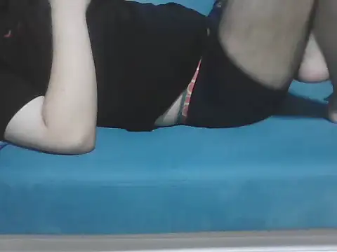 modelboy01 online show from 09/12/25, 12:00