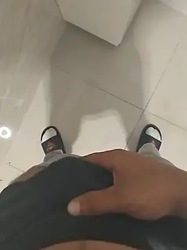 Snapshot of couplebest1 chatting on 09/16/25, 10:49 couplebest1 online show from 09/16/25, 10:49