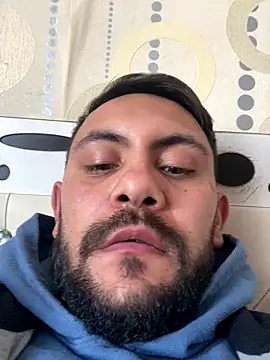 Snapshot of couplebest1 chatting on 12/15/25, 11:36 couplebest1 online show from 12/15/25, 11:36