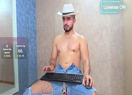 Snapshot of zayn_maximoff chatting on 12/16/25, 01:27 zayn maximoff online show from 12/16/25, 01:27