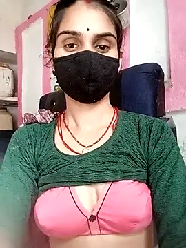 Snapshot of Nishaa_ji chatting on 10/08/25, 09:40 Nishaa ji online show from 10/08/25, 09:40