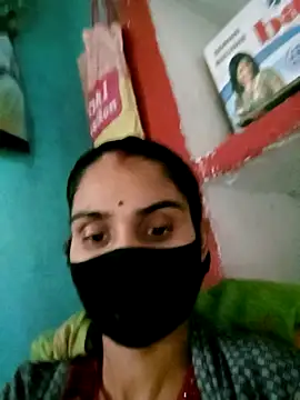 Snapshot of Nishaa_ji chatting on 10/29/25, 08:49 Nishaa ji online show from 10/29/25, 08:49