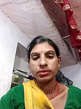 Snapshot of Mansi_ji chatting on 10/16/25, 03:35 Mansi ji online show from 10/16/25, 03:35