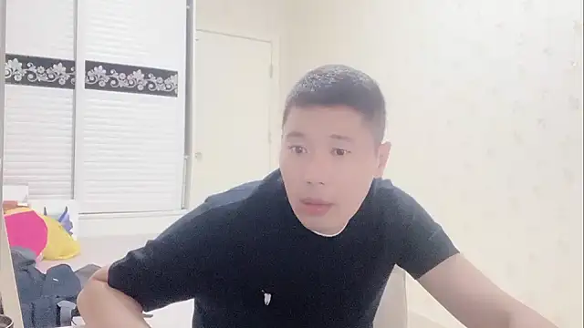 Snapshot of Buryerry-B chatting on 09/25/25, 12:31 Buryerry-B online show from 09/25/25, 12:31