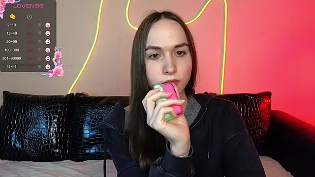 Snapshot of Angeel_Kate chatting on 09/10/25, 04:18 Angeel Kate online show from 09/10/25, 04:18