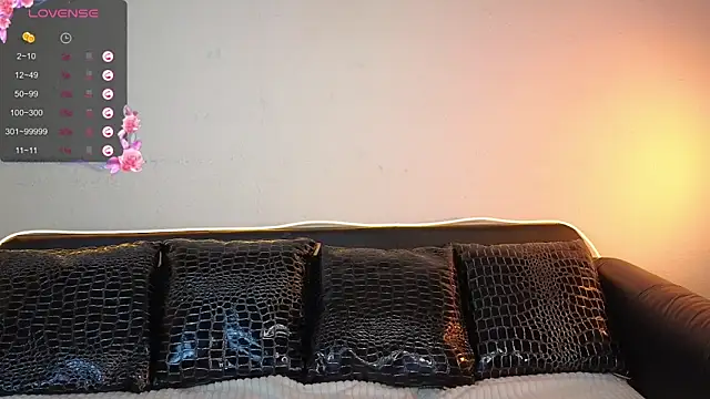 Snapshot of Angeel_Kate chatting on 09/16/25, 11:00 Angeel Kate online show from 09/16/25, 11:00