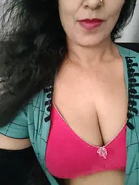 Deepa Sharma143 online show from 06/29/26, 10:48
