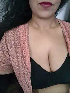 Deepa Sharma143 online show from 07/05/26, 06:09