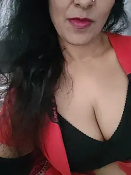 Deepa Sharma143 online show from 07/13/26, 09:01