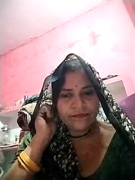 Snapshot of Hot_babli54 chatting on 10/18/25, 03:13 Hot babli54 online show from 10/18/25, 03:13