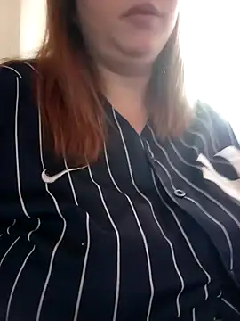 Snapshot of bellita13 chatting on 10/07/25, 02:36 bellita13 online show from 10/07/25, 02:36