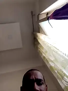 estrogeni online show from 04/09/26, 08:20