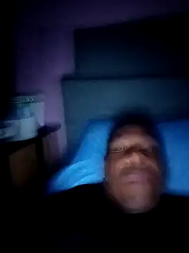 estrogeni online show from 04/18/26, 07:40