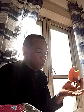 estrogeni online show from 04/20/26, 06:05