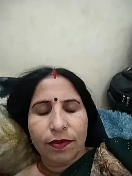 Snapshot of Hot_liya54 chatting on 05/18/26, 07:47 Hot liya54 online show from 05/18/26, 07:47