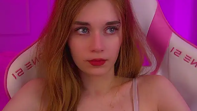 Snapshot of MelissaBauch chatting on 02/03/26, 03:04 MelissaBauch online show from 02/03/26, 03:04