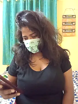 Snapshot of HAANNIAA chatting on 10/17/25, 07:27 HAANNIAA online show from 10/17/25, 07:27