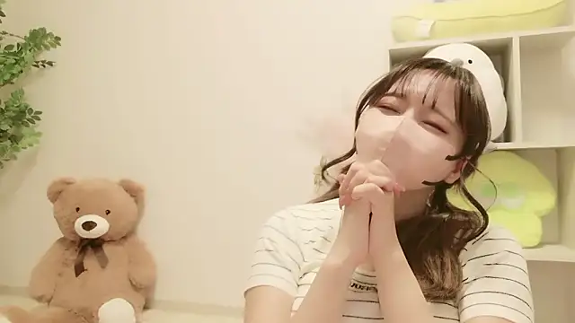 Snapshot of JP_Momo_o0 chatting on 09/13/25, 11:10 JP Momo o0 online show from 09/13/25, 11:10