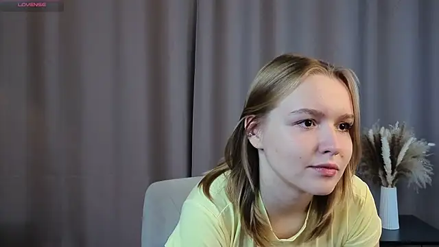 VinnieSerrano online show from 10/11/25, 03:10