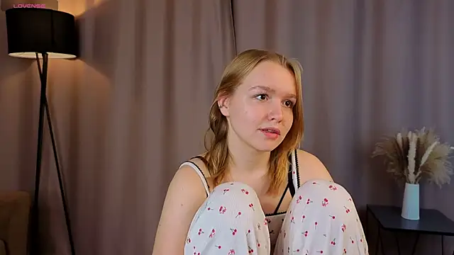 VinnieSerrano online show from 10/20/25, 02:06