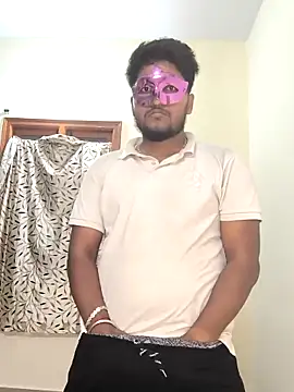 Snapshot of Family02 chatting on 09/16/25, 04:08 Family02 online show from 09/16/25, 04:08