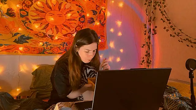 AliceCUNTach online show from 02/11/26, 05:12