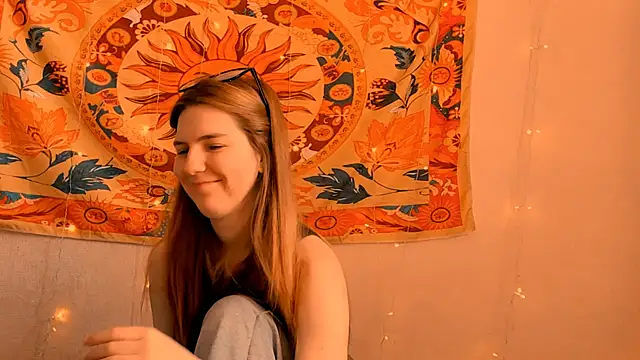 Snapshot of AliceCUNTach chatting on 05/02/26, 05:12 AliceCUNTach online show from 05/02/26, 05:12