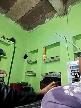 Snapshot of Hot_lali_555 chatting on 10/11/25, 03:43 Hot lali 555 online show from 10/11/25, 03:43