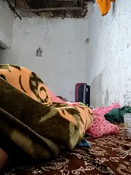 Snapshot of Hot_lali_555 chatting on 11/11/25, 04:40 Hot lali 555 online show from 11/11/25, 04:40