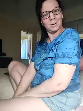 aussiepeaches online show from 02/13/25, 02:45