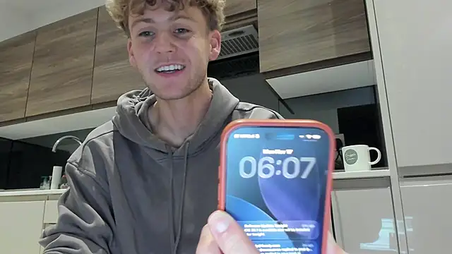 DominantAlex18 online show from 11/17/25, 06:08