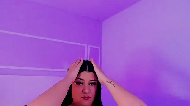 TianaGlow26 online show from 02/17/26, 07:09