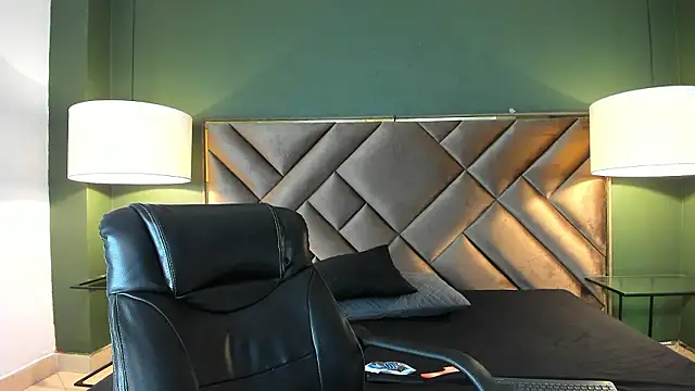 Lean Portman online show from 03/28/26, 03:22