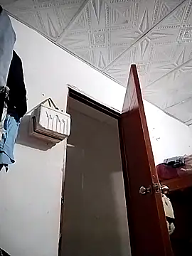 Angelly ricura online show from 12/21/25, 11:56