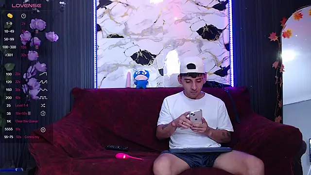 SpicyBoys X online show from 11/17/25, 01:00