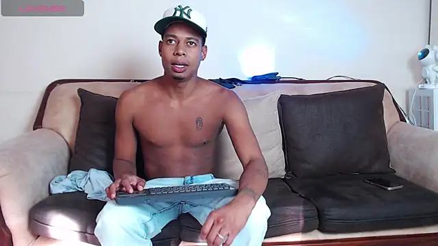 SpicyBoys X online show from 04/12/26, 10:15