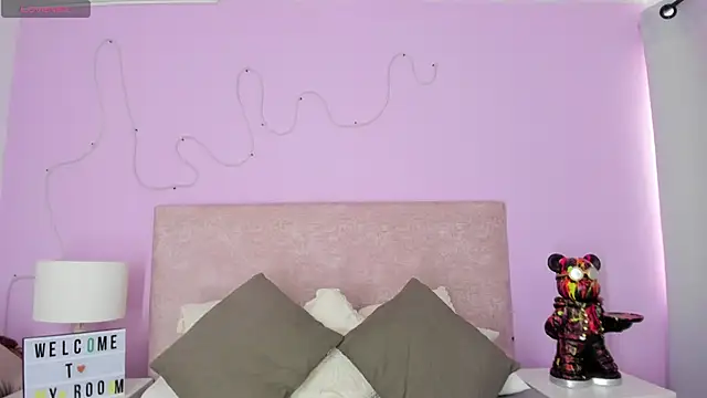 EmaRae1499 online show from 09/25/25, 07:28