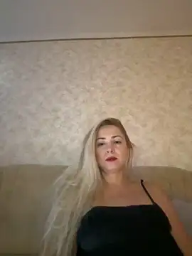 Snapshot of Nikihot__ chatting on 09/16/25, 05:41 Nikihot online show from 09/16/25, 05:41