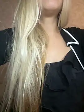 Snapshot of Nikihot__ chatting on 10/09/25, 10:46 Nikihot online show from 10/09/25, 10:46