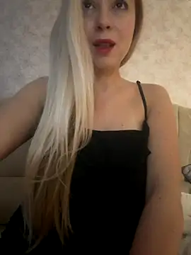 Snapshot of Nikihot__ chatting on 10/15/25, 06:57 Nikihot online show from 10/15/25, 06:57