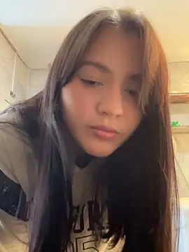 Snapshot of Angeldusttt chatting on 09/22/25, 06:10 Angeldusttt online show from 09/22/25, 06:10